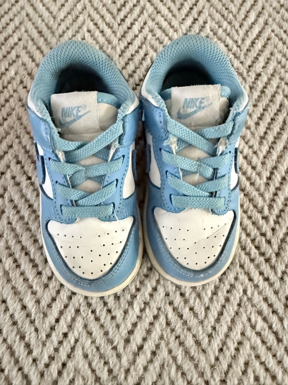 Nike Kids Blue and White Low-Top Sneakers